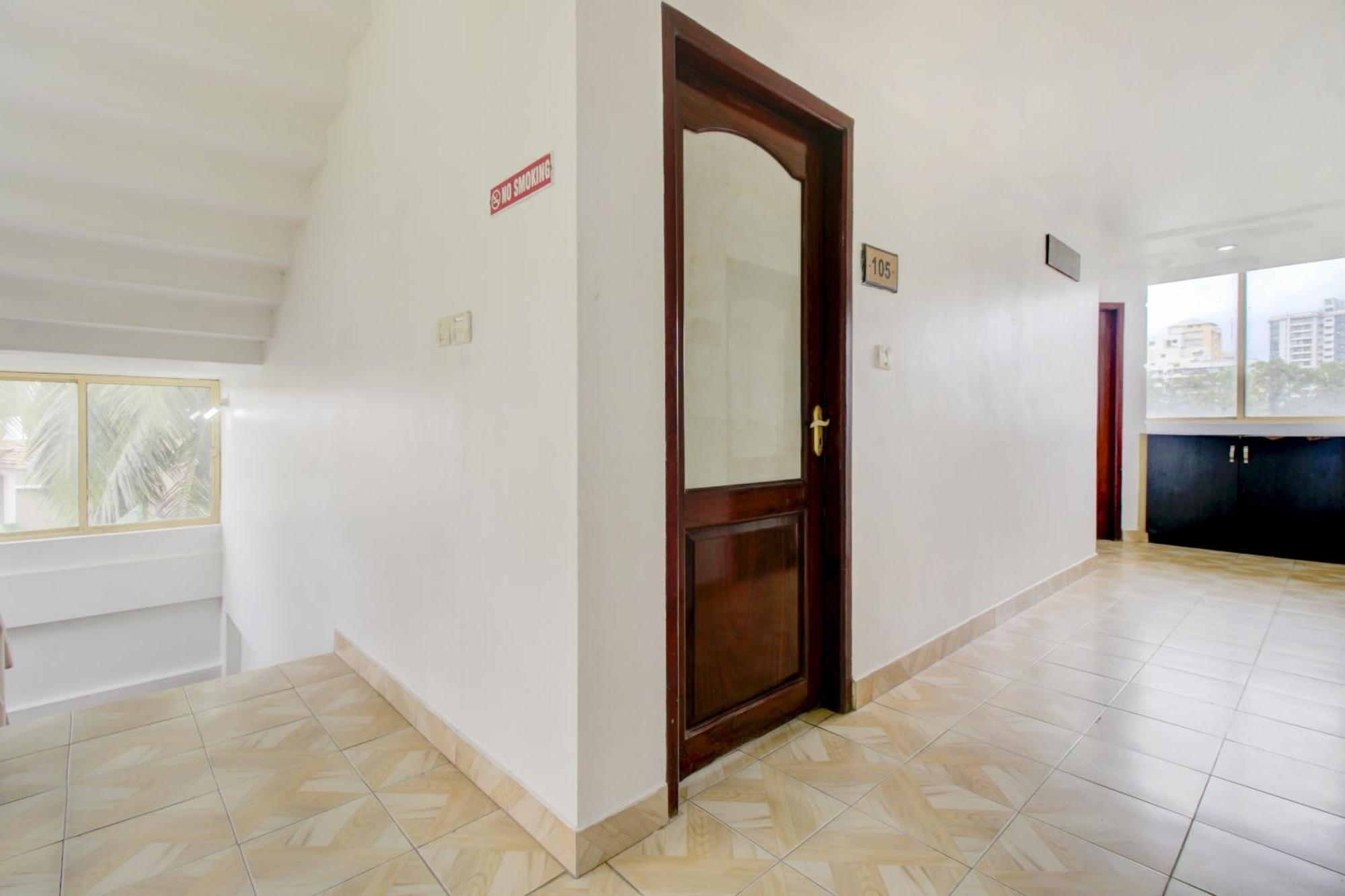 Collection O 75308 Floatel International Beach Resort Kannur Buitenkant foto